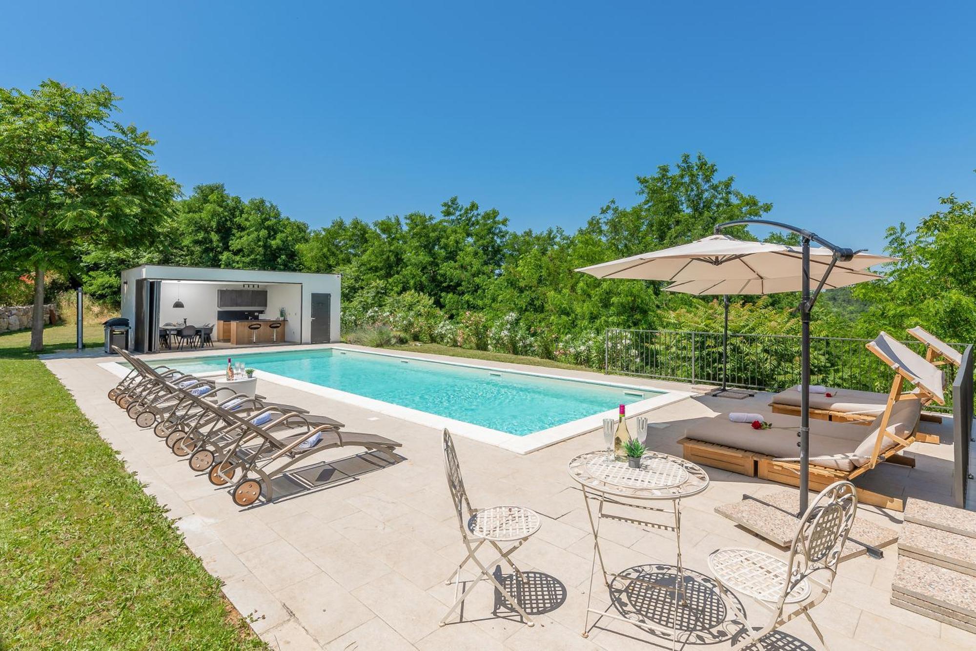 Villas Martincici With Large Pool Groznjan Exterior photo