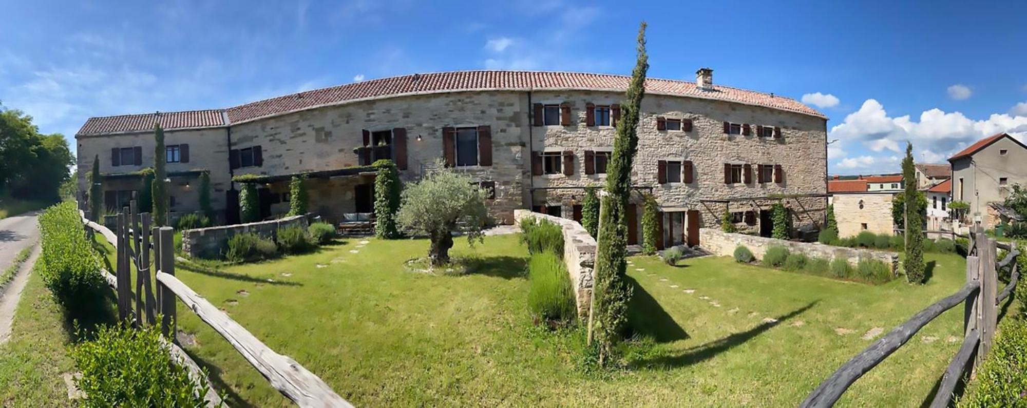 Villas Martincici With Large Pool Groznjan Exterior photo